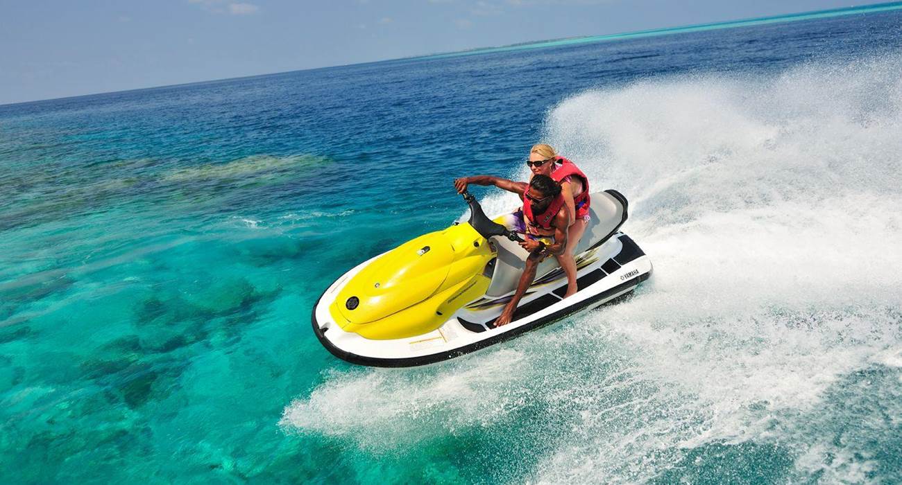 Jet ski